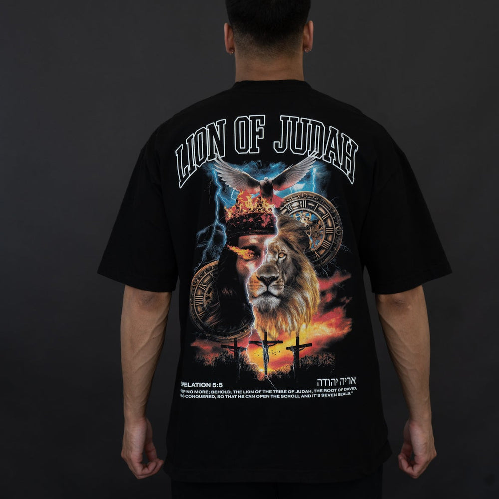 
                  
                    Load image into Gallery viewer, LION OF JUDAH OVERSIZE T-SHIRT
                  
                