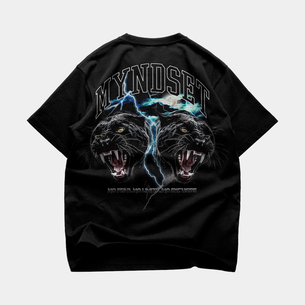 CHASING GREATNESS OVERSIZE T-SHIRT
